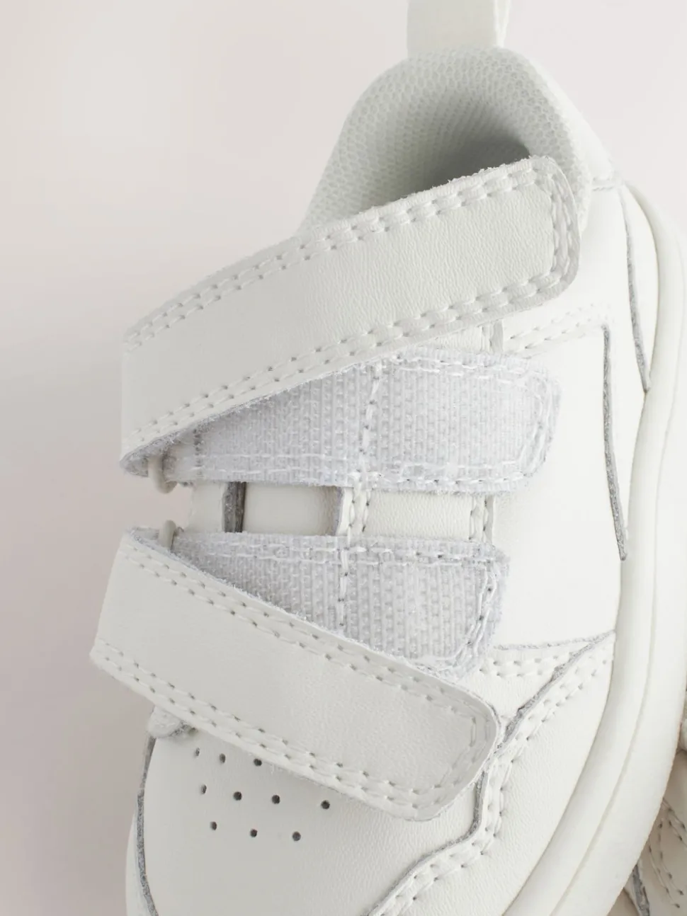 White Standard Fit (F) Touch Fastening Leather First Walker Baby Shoes