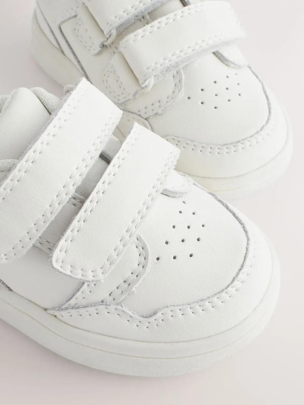 White Standard Fit (F) Touch Fastening Leather First Walker Baby Shoes