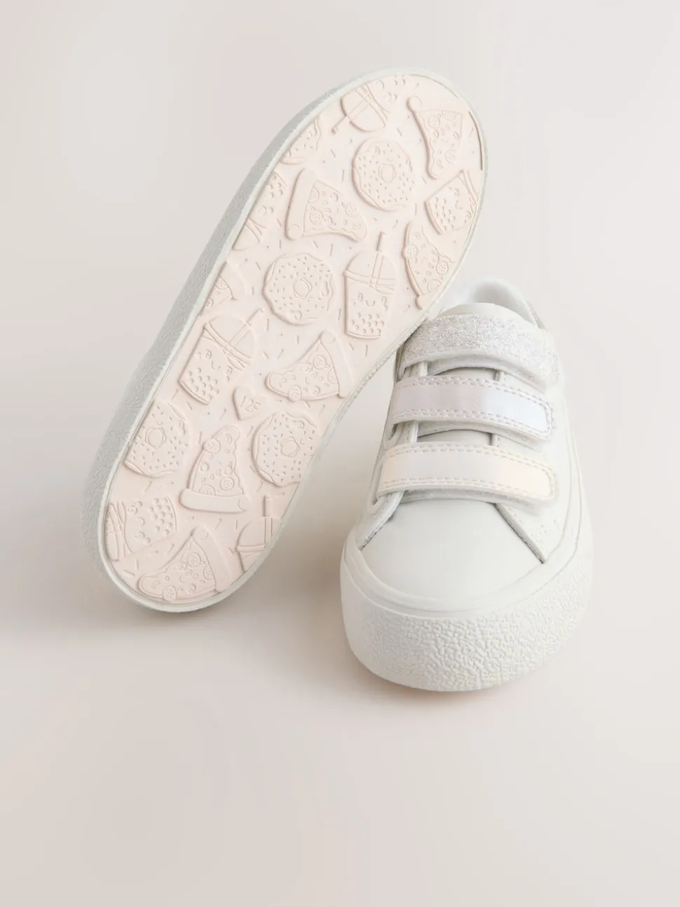 White Touch Fastening Standard Fit (F) Low Top Trainers