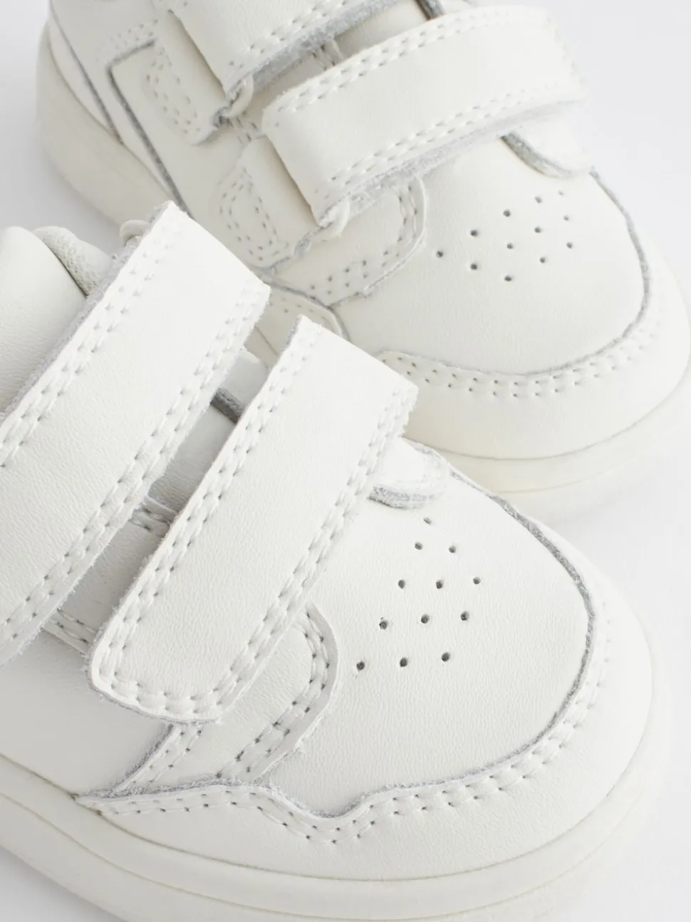 White Wide Fit (G) Touch Fastening Leather First Walker Baby Shoes